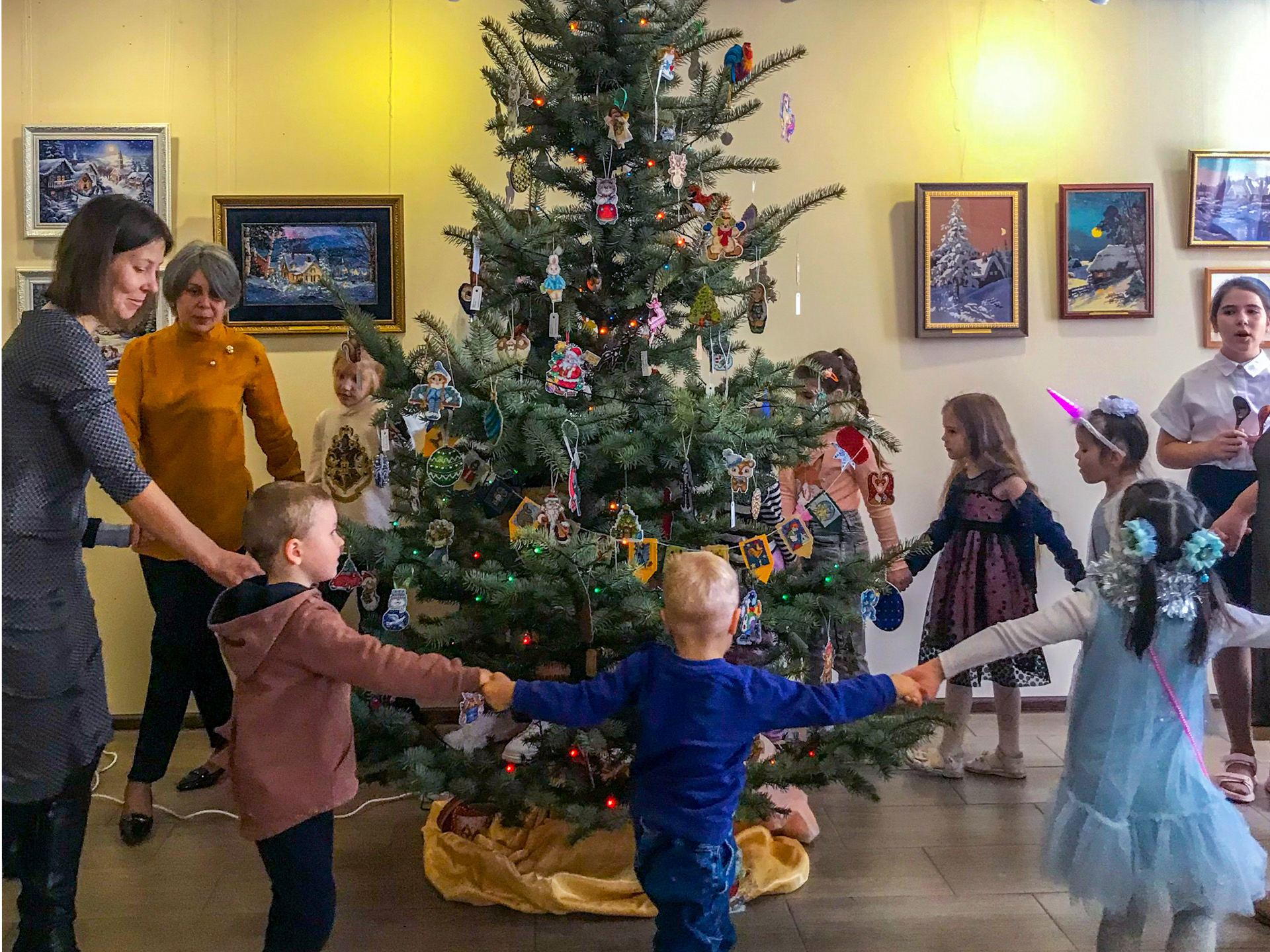 Интерактивно-игровая программа «Святки у Смирновых»