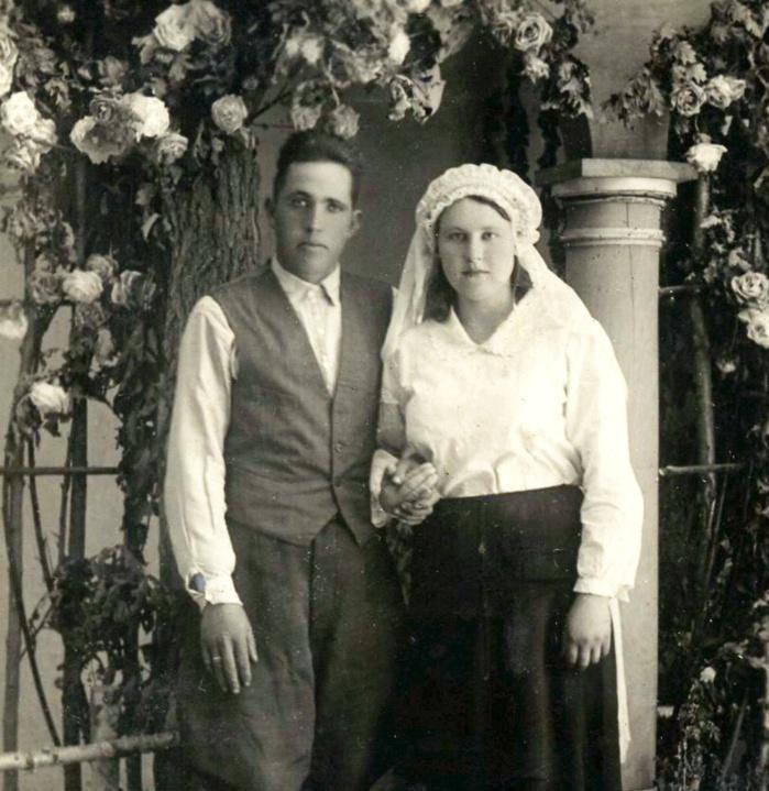 Свадебные наряды середины XX века