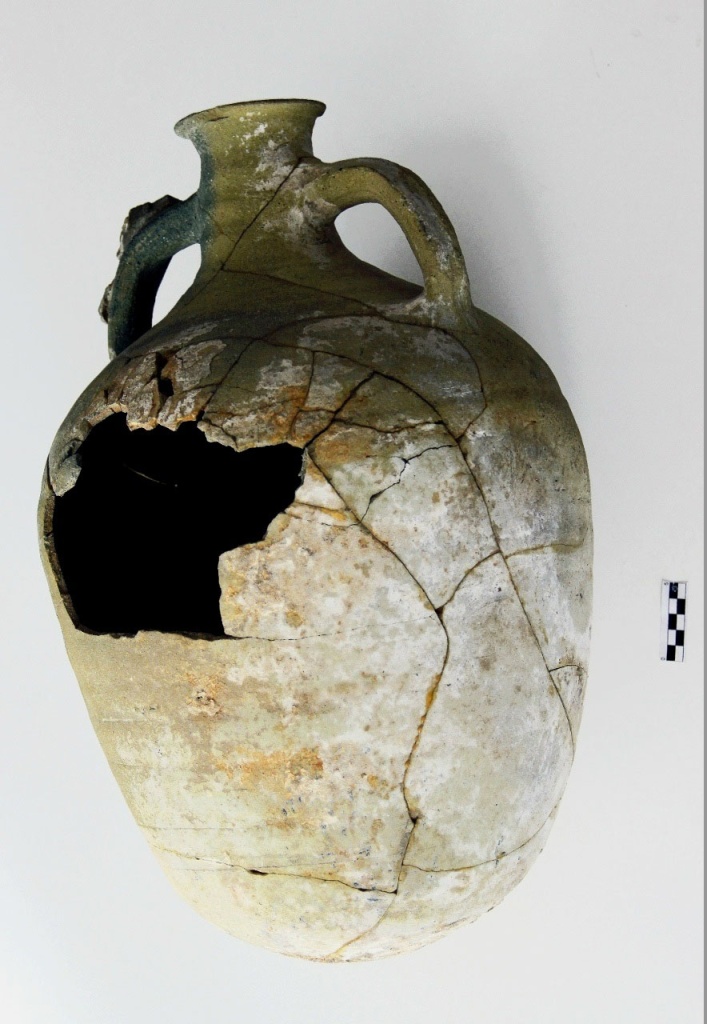 Амфора из погребального комплекса «Козья балка»