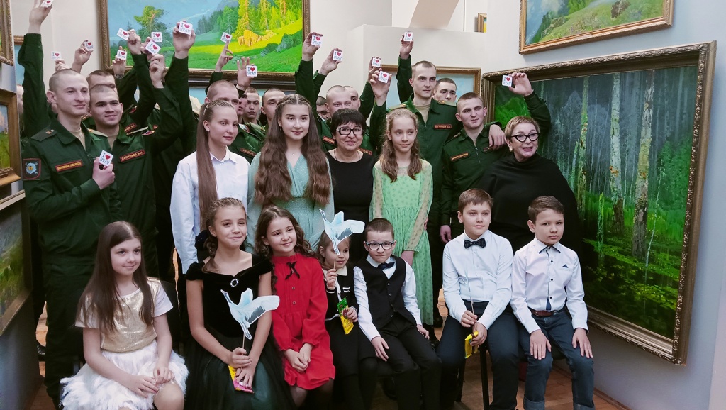 День защитника Отечества в галерее П.М. Гречишкина