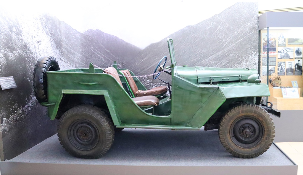 8 ГАЗ-67 1943 г. в экспозиции зала истории Ставропольского музея-заповедника.JPG