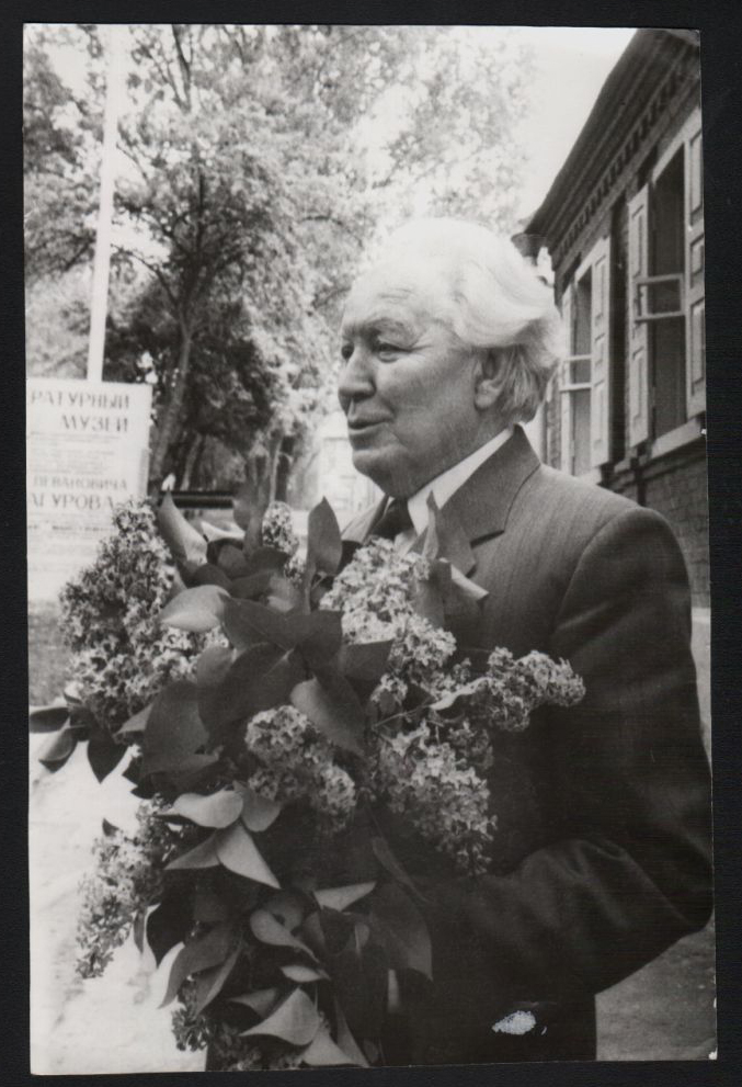 9 Б. Боголепов на встече в Литературном музее. г. Ставрополь 21 мая 1988 г..jpg