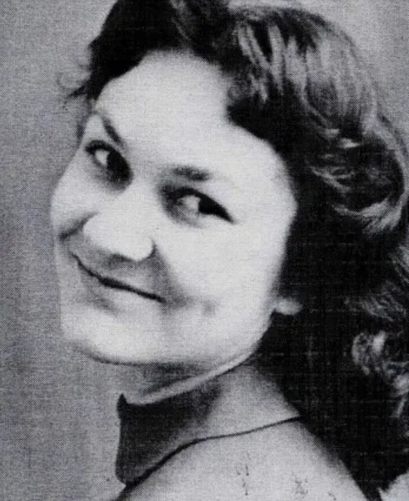 А.К. Швырёва в молодости.png