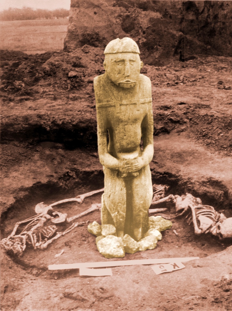 Изваяния из лапидарной коллекции музея