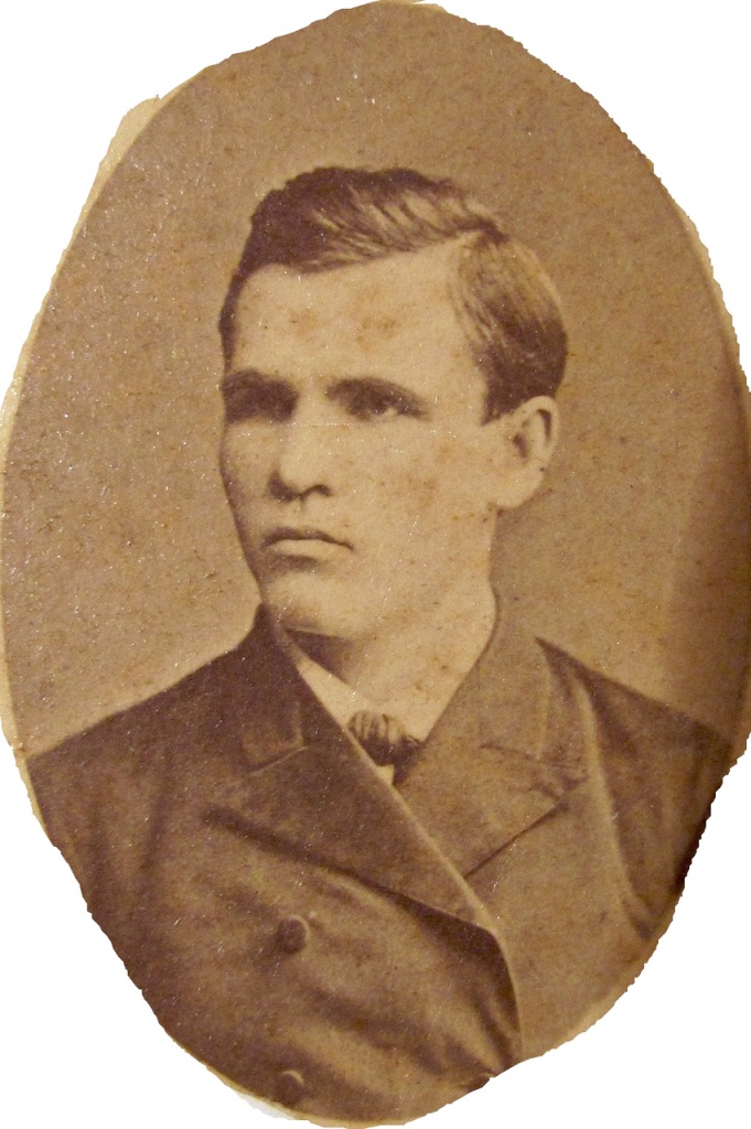 04 В.Д. Беневский. Выпускник Астраханской духовной семинарии 1887 г..jpg