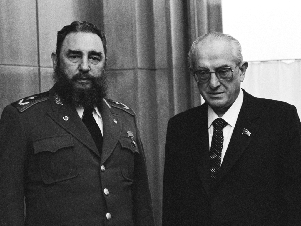 6 Фидель Кастро и Юрий Владимирович Андропов. г. Москва 1970-е годы.jpg