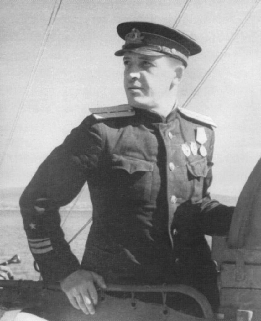 1а Герой Советского Союза Н.И. Сипягин (1911-1943). Из фондов Ставропольского музея-заповедника.jpg