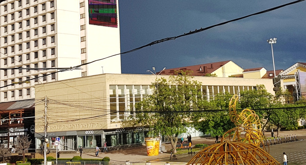 2 Здесь стоял дом командующего войсками на Кавказской линии и в Черномории.jpg