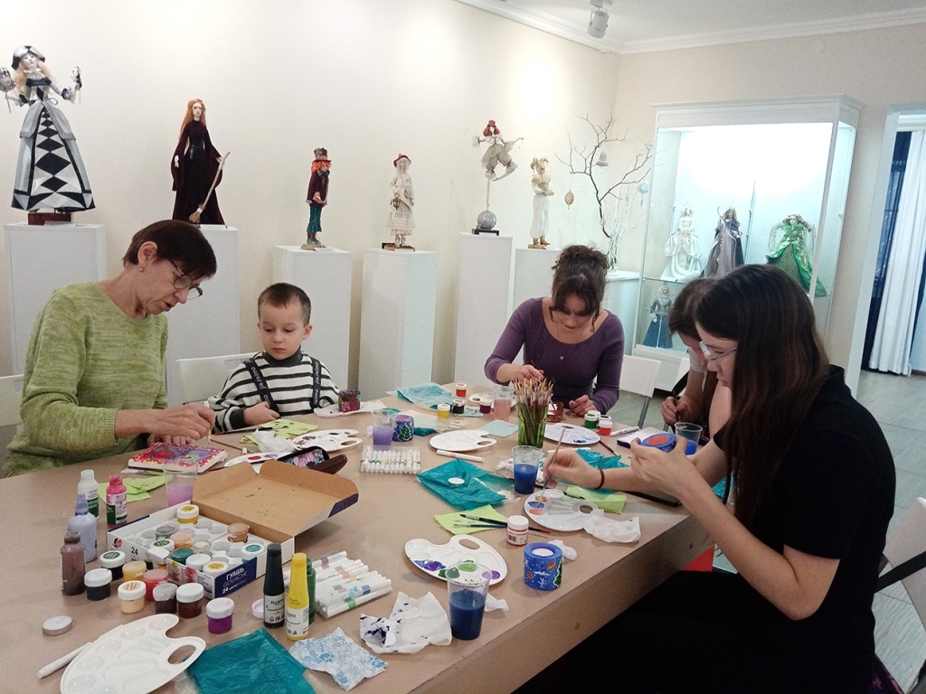 Мастер-класс по росписи гипсовой пластики