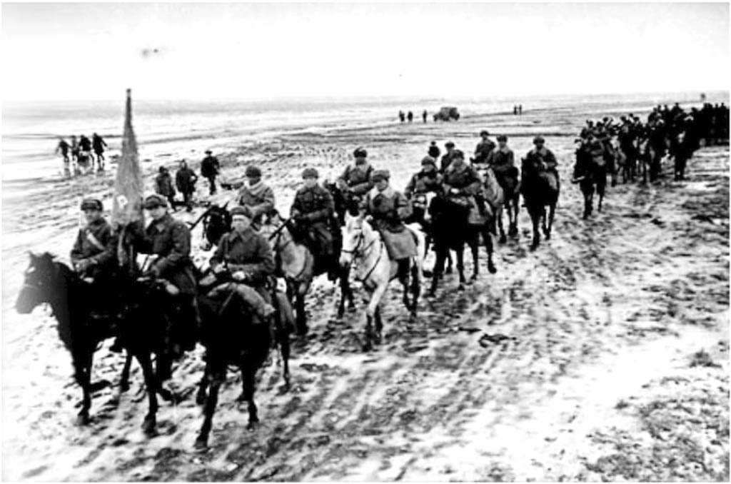 3. Воины 5-го гвардейского кавалерийского Донского казачьего корпуса. Северный Кавказ. январь 1943 г..jpg